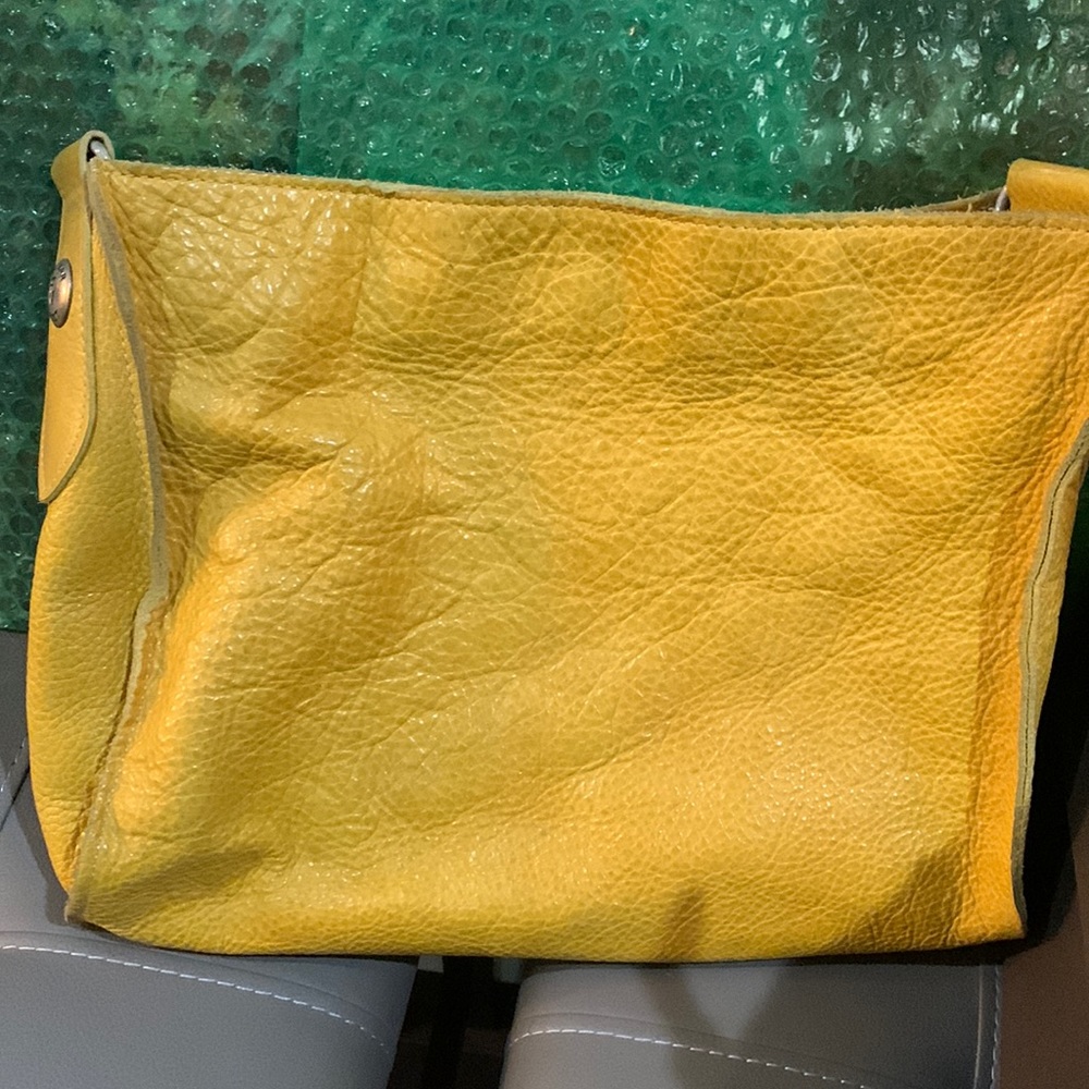 Two bar west pebble leather mustard color bag Sergio Leather cowhide strap